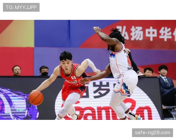 广厦轻取四川稳居榜首 布朗复出贡献九分状态回暖